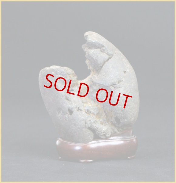 画像2: 加茂川石（滝石・雨宿り石） (2)